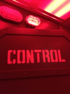alerte rouge geek en rose